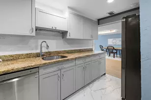 5600 N Flagler Dr, West Palm Beach, FL 33407 - Photo 15