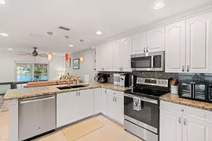 288 NW 39th Way, Deerfield Beach, FL 33442 - Photo 3