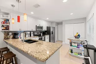 288 NW 39th Way, Deerfield Beach, FL 33442 - Photo 7
