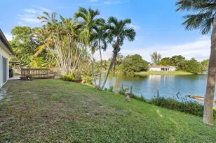 288 NW 39th Way, Deerfield Beach, FL 33442 - Photo 31
