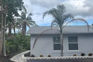 288 NW 39th Way, Deerfield Beach, FL 33442 - Photo 5