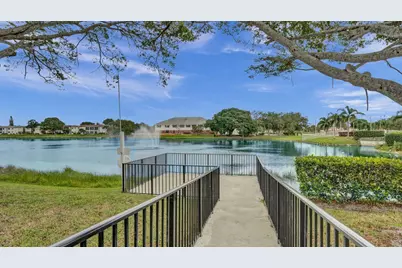 118 Sheffield E, West Palm Beach, FL 33417 - Photo 17