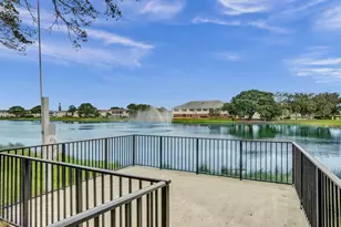 118 Sheffield E, West Palm Beach, FL 33417 - Photo 15