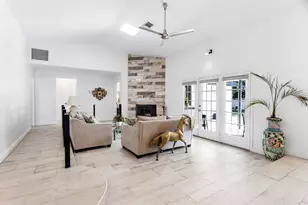 1855 Primrose Ln, Wellington, FL 33414 - Photo 5