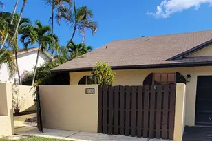 493 SW 28th Ave, Delray Beach, FL 33445 - Photo 3