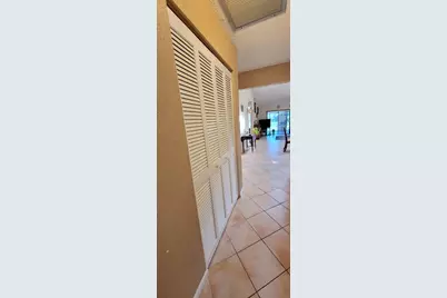 493 SW 28th Avenue, Delray Beach, FL 33445 - Photo 17