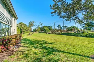 5589 Fairway Park Dr, Boynton Beach, FL 33437 - Photo 35