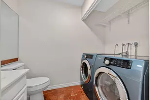 2140 NE 44th St, Lighthouse Point, FL 33064 - Photo 19