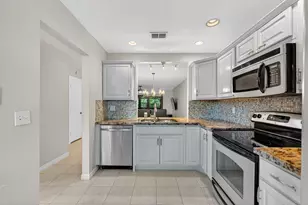 2140 NE 44th St, Lighthouse Point, FL 33064 - Photo 9