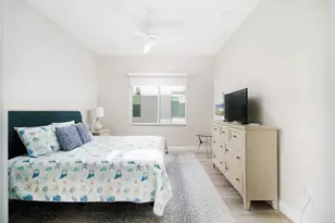 12144 Waterstone Cir, Palm Beach Gardens, FL 33412 - Photo 13