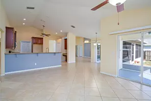 555 SE Nome Dr, Port Saint Lucie, FL 34984 - Photo 5
