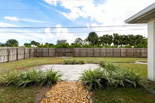 555 SE Nome Dr, Port Saint Lucie, FL 34984 - Photo 25