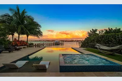 200 N Lake Drive, Lantana, FL 33462 - Photo 1