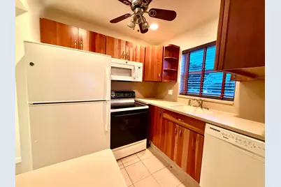 22 Andover A, West Palm Beach, FL 33417 - Photo 5