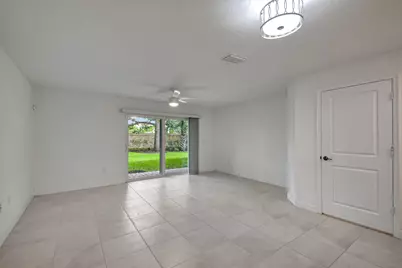 6851 Broadwater Lane, Lake Worth, FL 33467 - Photo 5