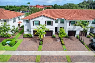 6851 Broadwater Ln, Lake Worth, FL 33467 - Photo 3