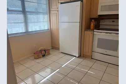 2804 Victoria Way #B2, Coconut Creek, FL 33066 - Photo 3