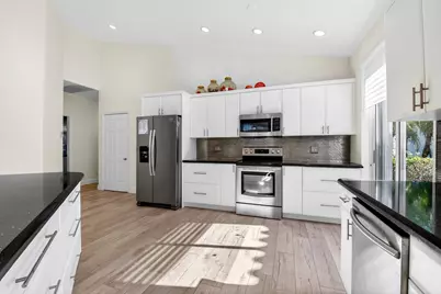 11921 Fountainside Circle, Boynton Beach, FL 33437 - Photo 13