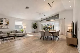 11921 Fountainside Cir, Boynton Beach, FL 33437 - Photo 9