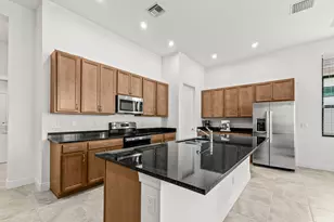 11356 SW Pietra Wy, Port Saint Lucie, FL 34987 - Photo 9