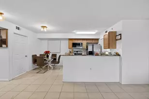 221 SW Palm Dr, Port Saint Lucie, FL 34986 - Photo 9