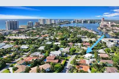 121 NE Spanish Court, Boca Raton, FL 33432 - Photo 1