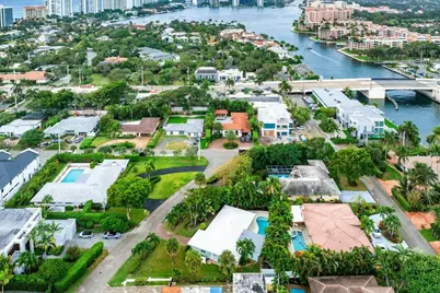 121 NE Spanish Court, Boca Raton, FL 33432 - Photo 3