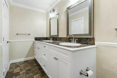 121 NE Spanish Court, Boca Raton, FL 33432 - Photo 19