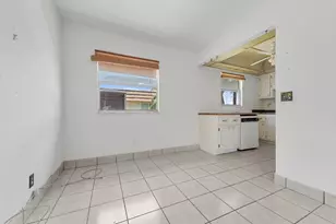 180 Saxony D, Delray Beach, FL 33446 - Photo 7