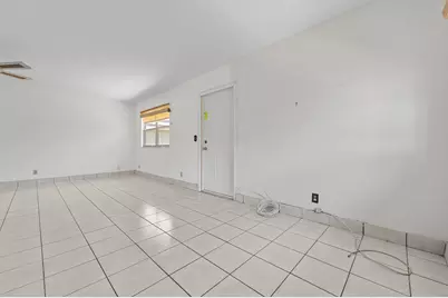 180 Saxony D, Delray Beach, FL 33446 - Photo 9