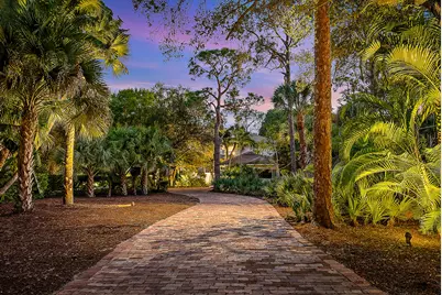 19651 Riverside Drive, Jupiter, FL 33469 - Photo 23