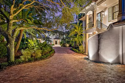 19651 Riverside Drive, Jupiter, FL 33469 - Photo 25
