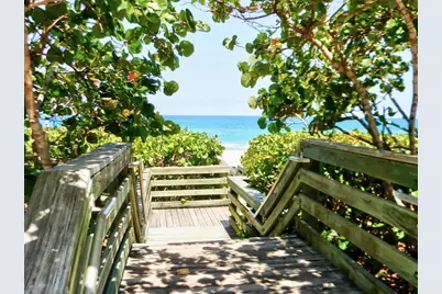 19651 Riverside Drive, Jupiter, FL 33469 - Photo 33