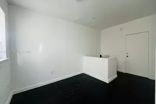 536 14th St, Miami Beach, FL 33139 - Photo 9