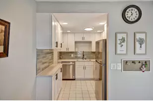 209 Northampton K, West Palm Beach, FL 33417 - Photo 3