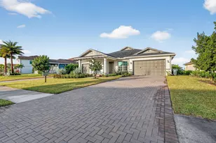 799 Hookline Cir, Loxahatchee, FL 33470 - Photo 3