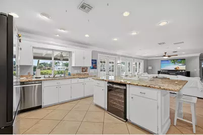 12046 Prosperity Farms Road, Palm Beach Gardens, FL 33410 - Photo 11