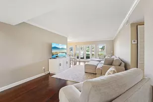 100 Pelican Pointe Dr, Delray Beach, FL 33483 - Photo 5