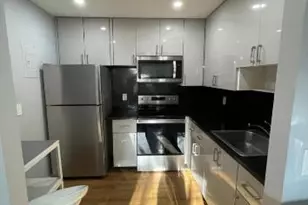 230 Saxony Ln E, Delray Beach, FL 33446 - Photo 15