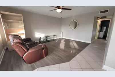 35 Somerset B, West Palm Beach, FL 33417 - Photo 3