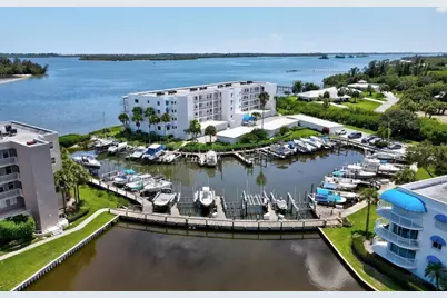 6408 S River Run Drive, Sebastian, FL 32958 - Photo 31