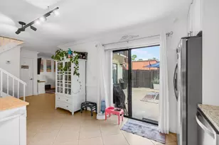 2140 White Pine Cir, Greenacres, FL 33415 - Photo 3