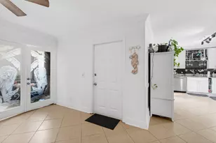 2140 White Pine Cir, Greenacres, FL 33415 - Photo 9