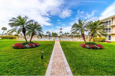 745 SE 19th Avenue #124, Deerfield Beach, FL 33441 - Photo 1