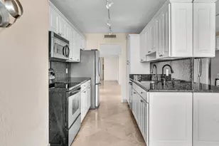 4200 N Ocean Dr, Singer Island, FL 33404 - Photo 23