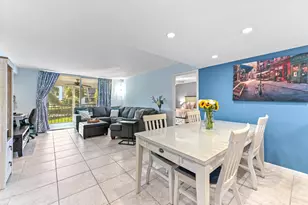 198 NW 67th St, Boca Raton, FL 33487 - Photo 13