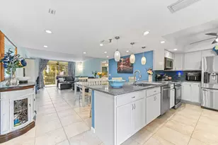198 NW 67th St, Boca Raton, FL 33487 - Photo 9