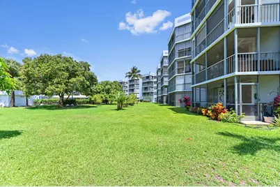 198 NW 67th Street #207, Boca Raton, FL 33487 - Photo 37