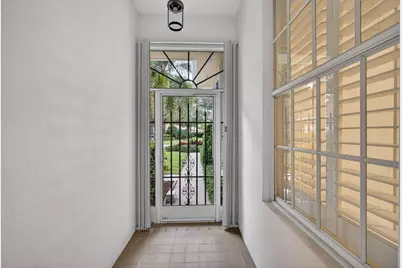 520 E Tall Oaks Drive, Palm Beach Gardens, FL 33410 - Photo 7