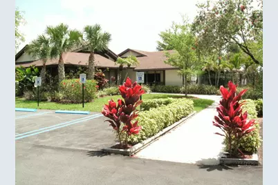 320 Elmira Court, Royal Palm Beach, FL 33411 - Photo 13